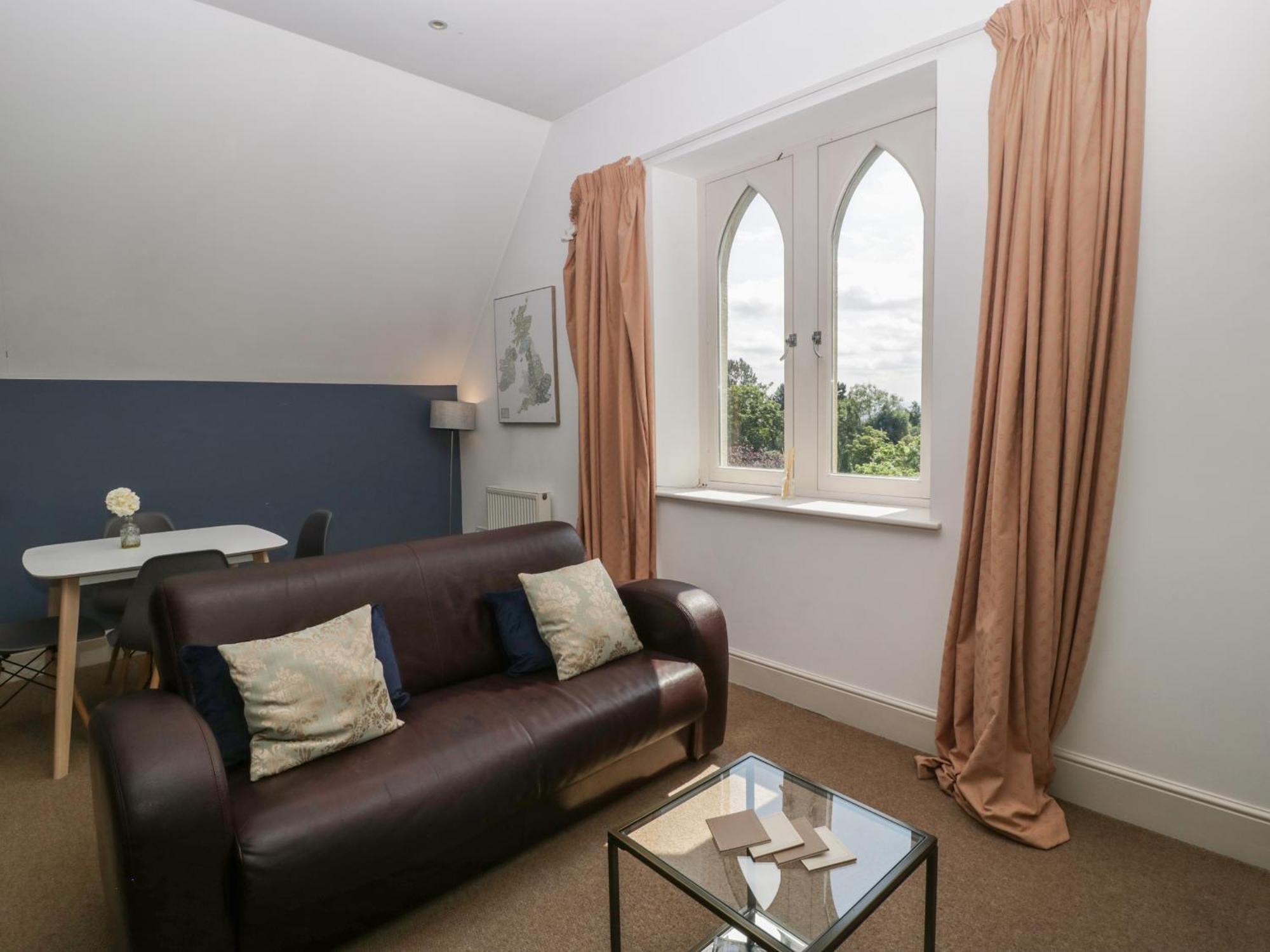 Appartamento Amazing View Malvern Wells Esterno foto