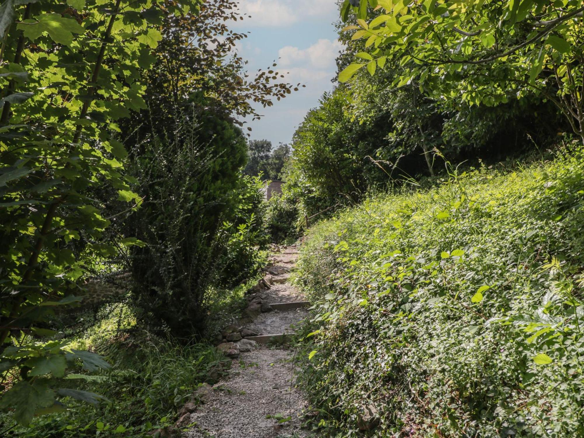Appartamento Amazing View Malvern Wells Esterno foto