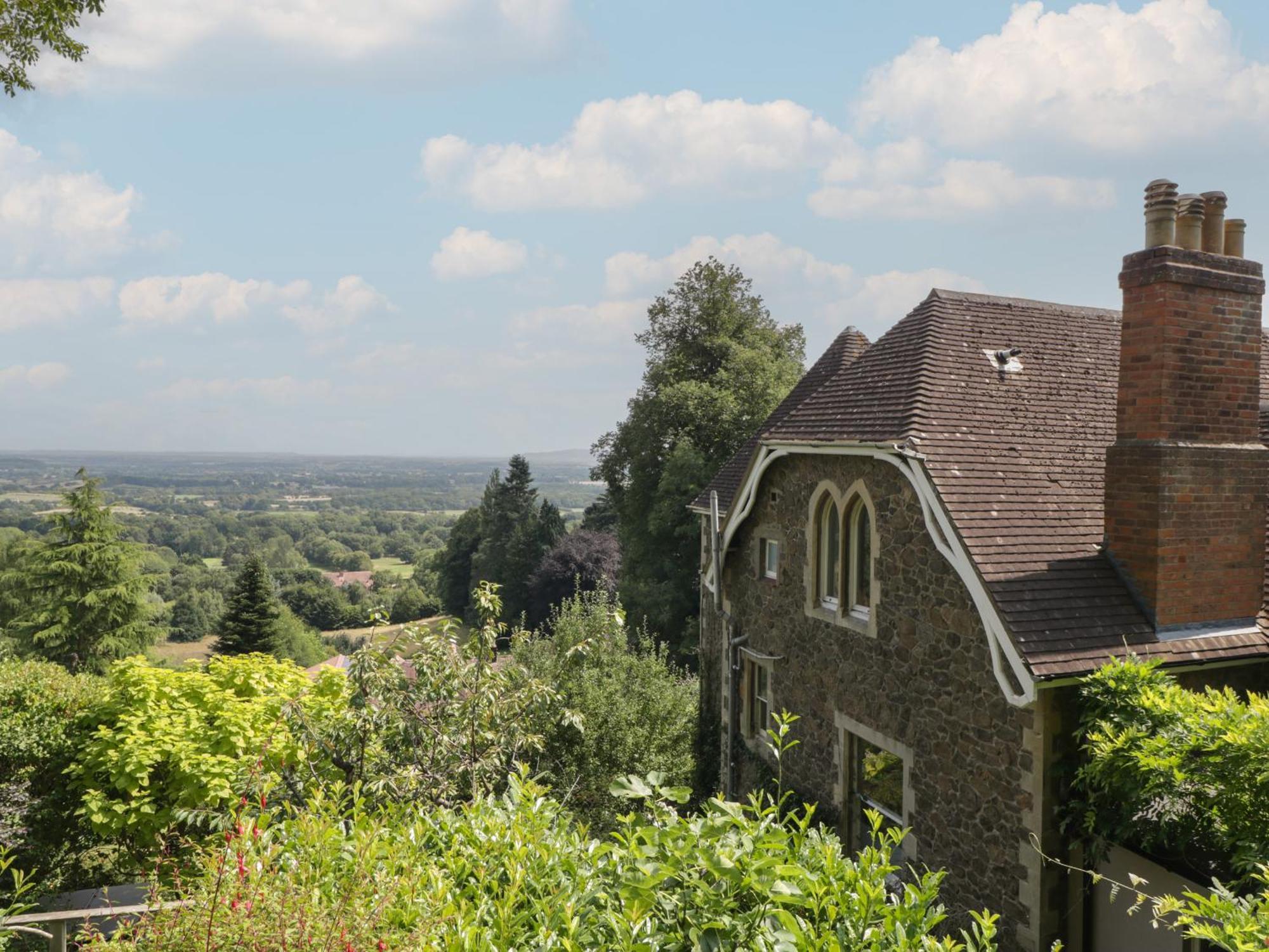 Appartamento Amazing View Malvern Wells Esterno foto